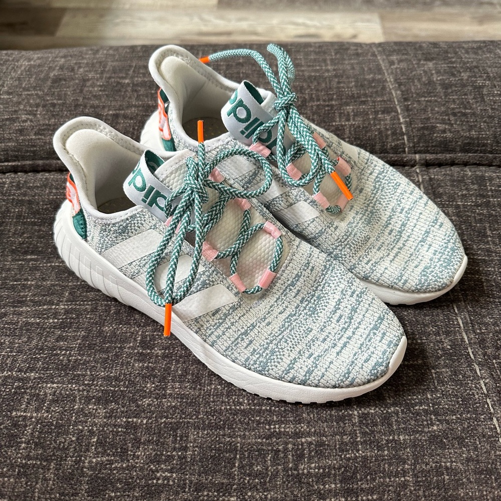 Adidas Cloudfoam Size 6 1/2
